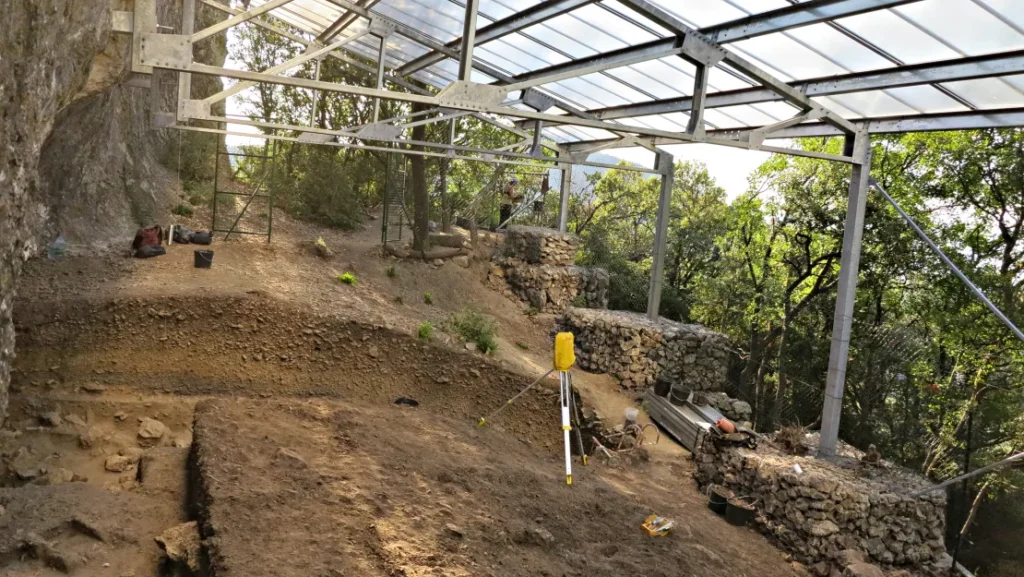 Thorin grotte mandrin neanderthal discovery in france morsillacom